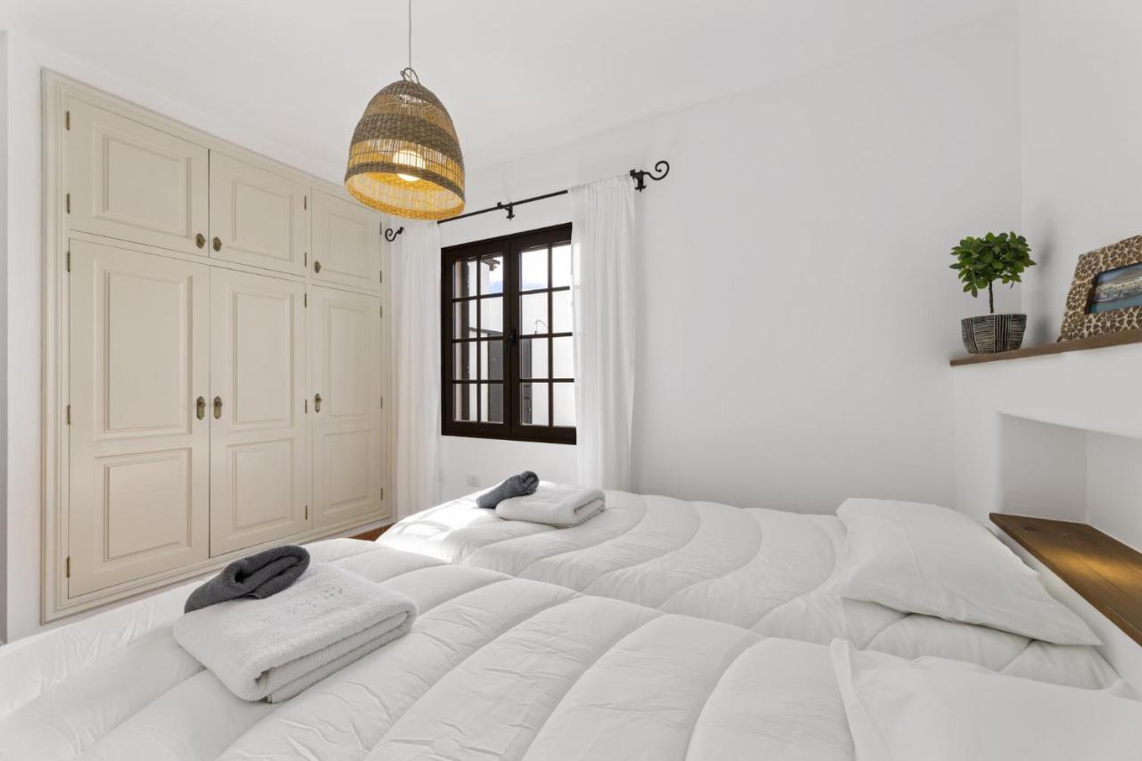 Villa 4 - Vipvipvillas Tias Bagian luar foto