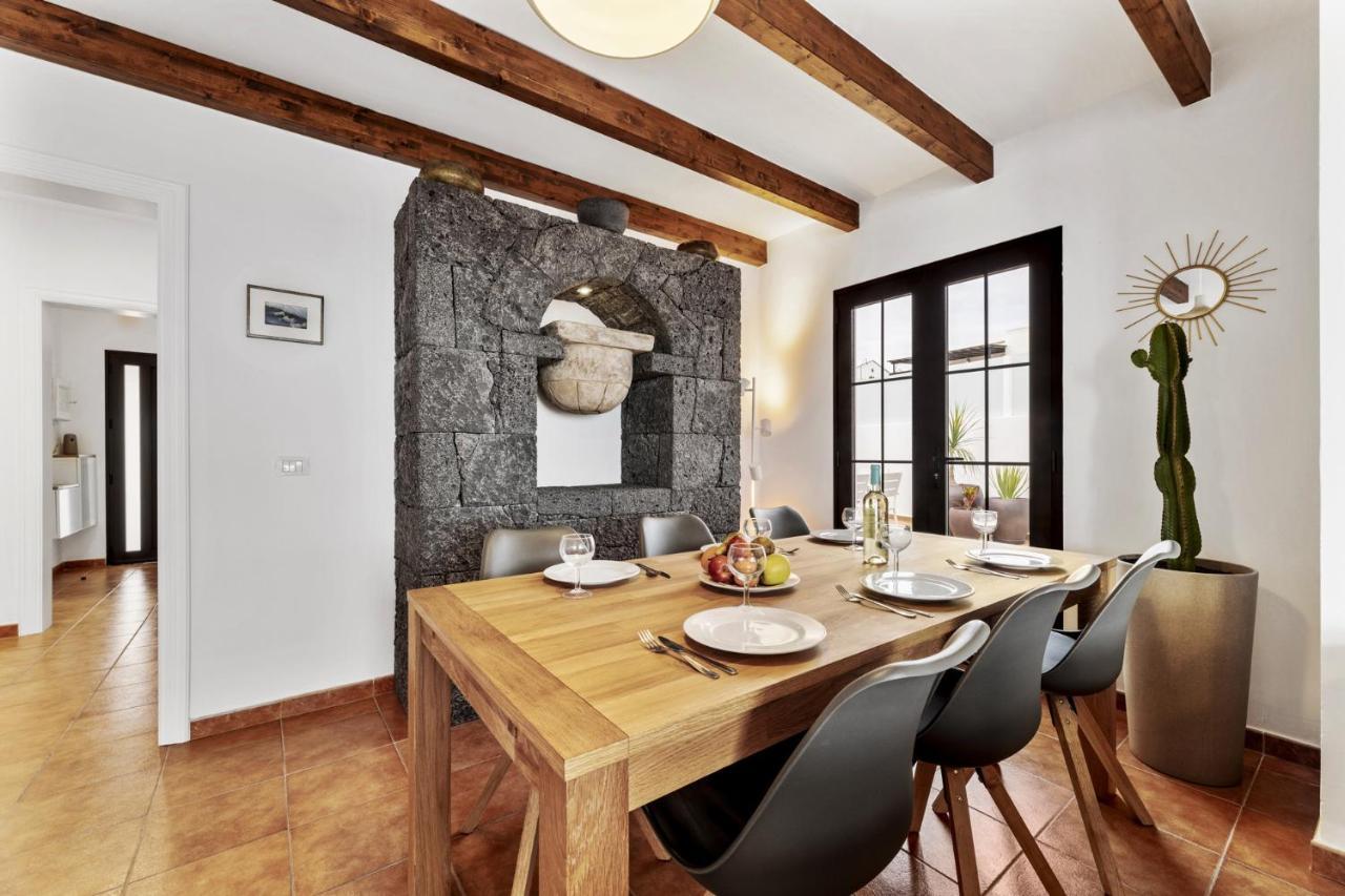Villa 4 - Vipvipvillas Tias Bagian luar foto